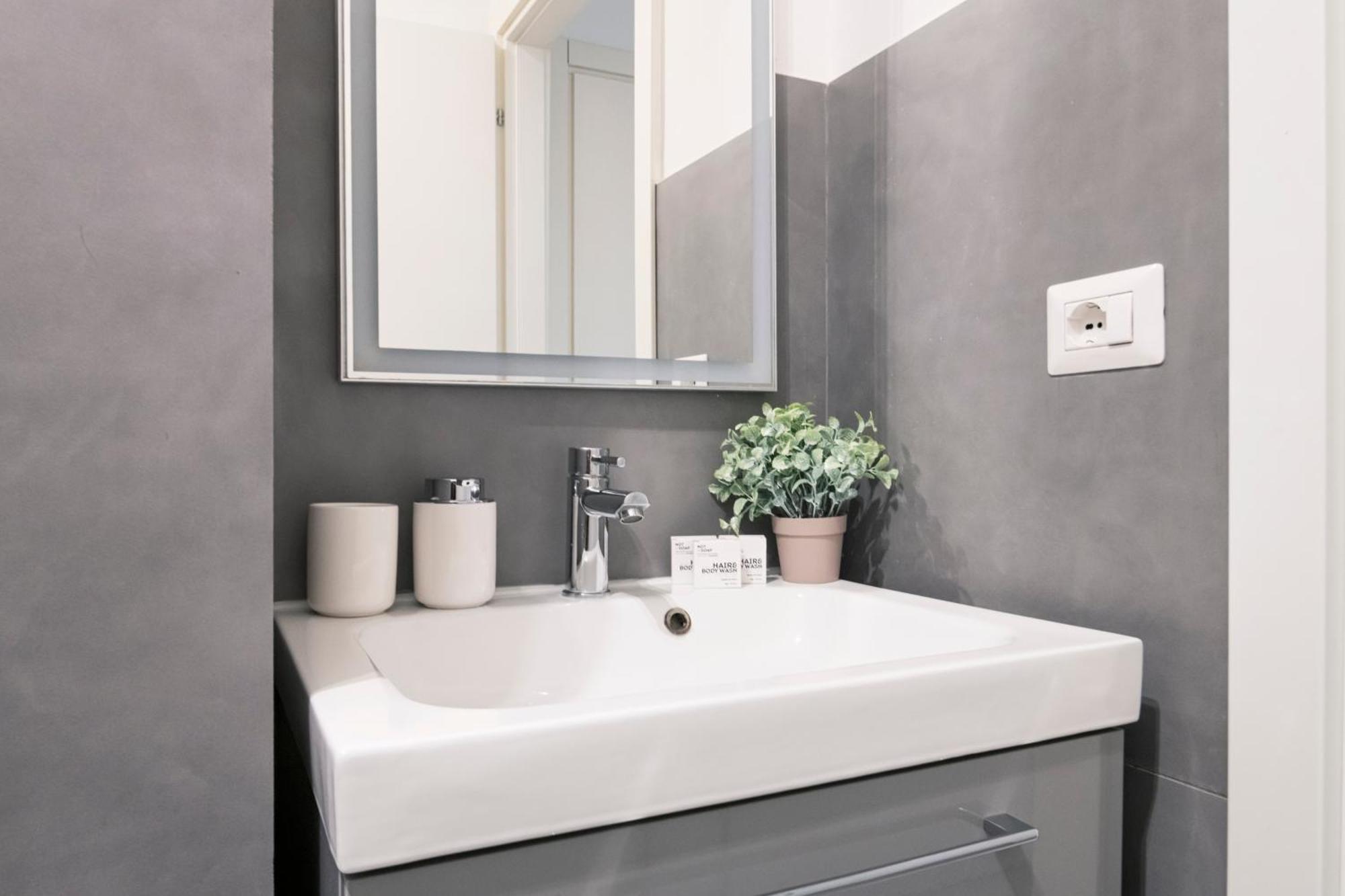 Beautiful Flat Fully Furnished In P.Ta Romana Milano Dış mekan fotoğraf